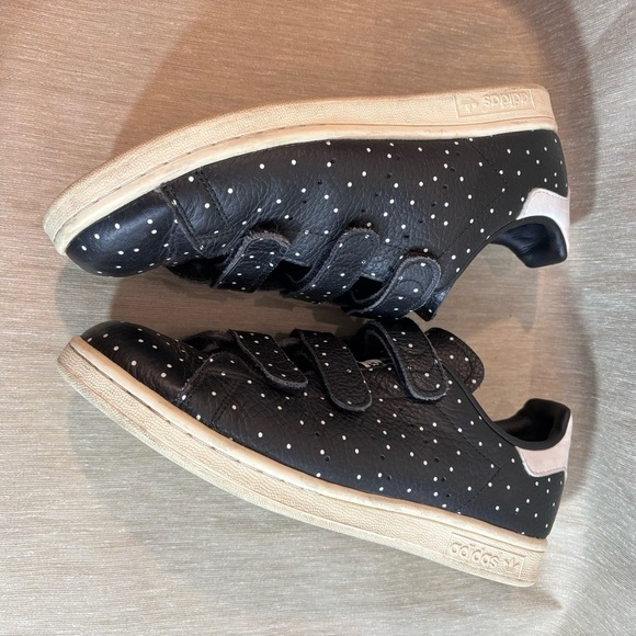 ADIDAS + STAN SMITH Sz  8 Velcro Closure Polka Dot Rubber Sole Leather Sneakers - Picture 5 of 11